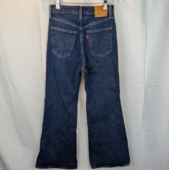 Levi's Ribcage Bell jeans size 27 like new - Picture 8 of 11